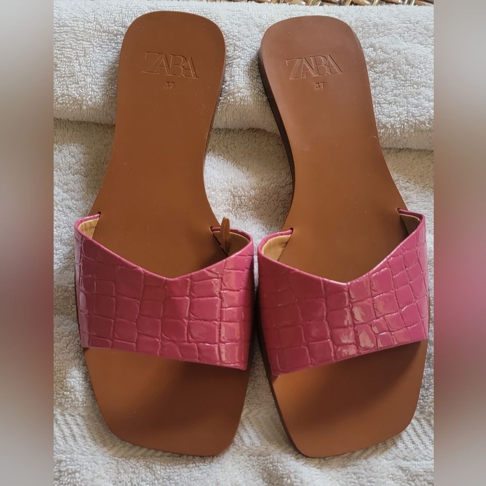 Zara animal print flat sandals